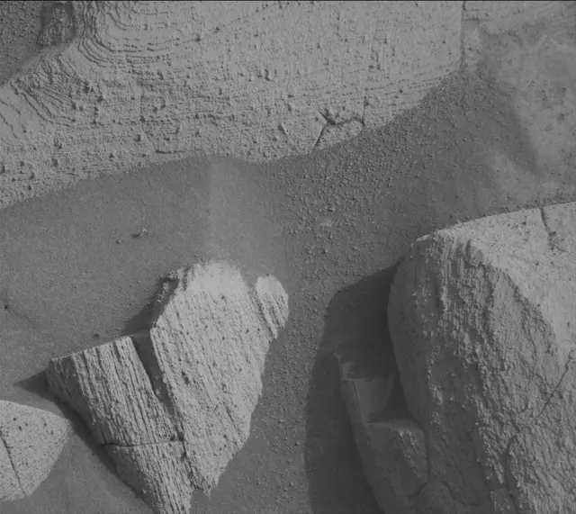 Sol 4144: Mast Camera (Mastcam)