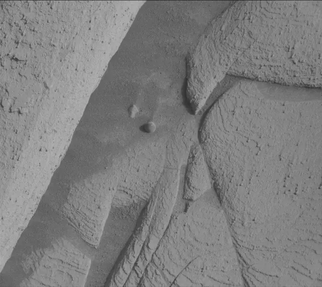 Sol 4144: Mast Camera (Mastcam)