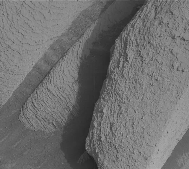 Sol 4144: Mast Camera (Mastcam)