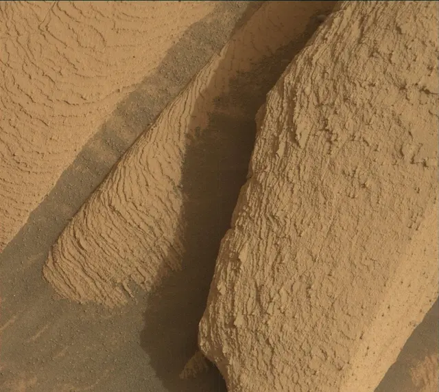 Sol 4144: Mast Camera (Mastcam)
