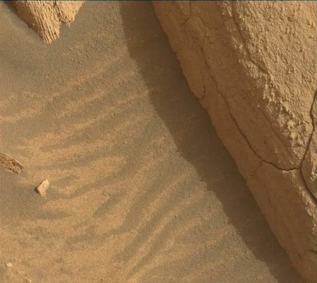 Sol 4144: Mast Camera (Mastcam)