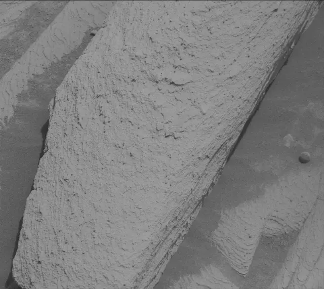 Sol 4146: Mast Camera (Mastcam)