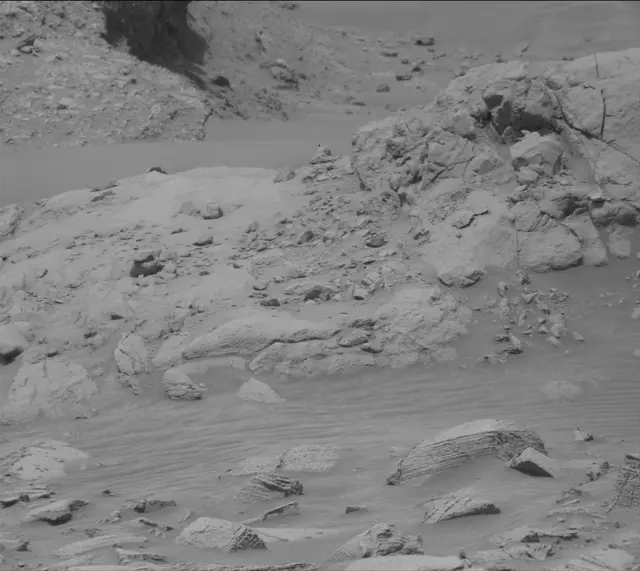 Sol 4146: Mast Camera (Mastcam)
