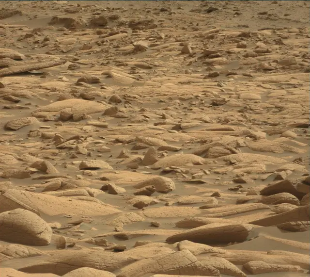 Sol 4146: Mast Camera (Mastcam)