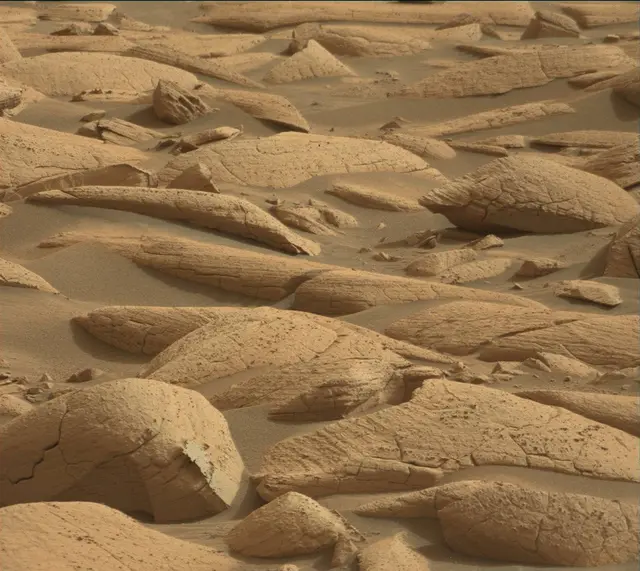 Sol 4146: Mast Camera (Mastcam)