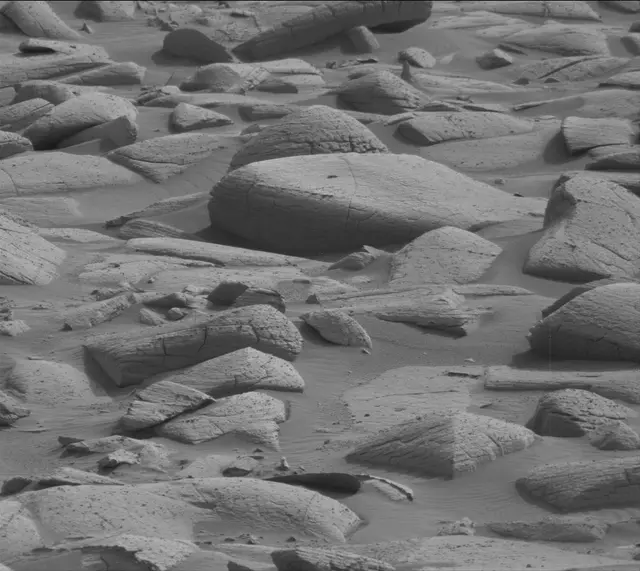 Sol 4146: Mast Camera (Mastcam)