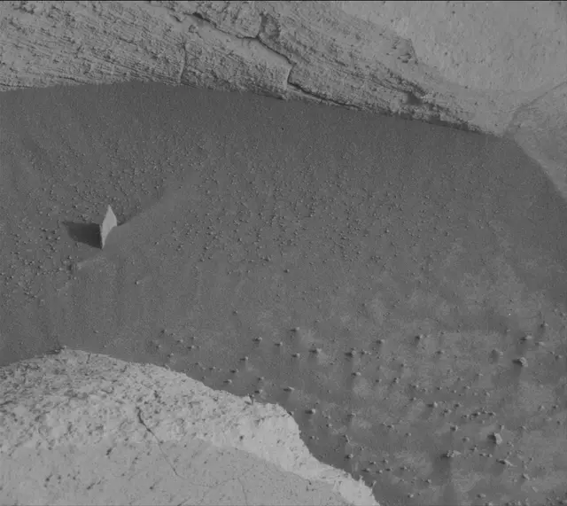 Sol 4146: Mast Camera (Mastcam)