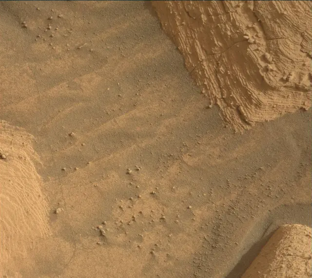 Sol 4146: Mast Camera (Mastcam)