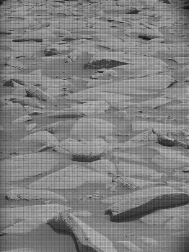 Sol 4148: Mast Camera (Mastcam)