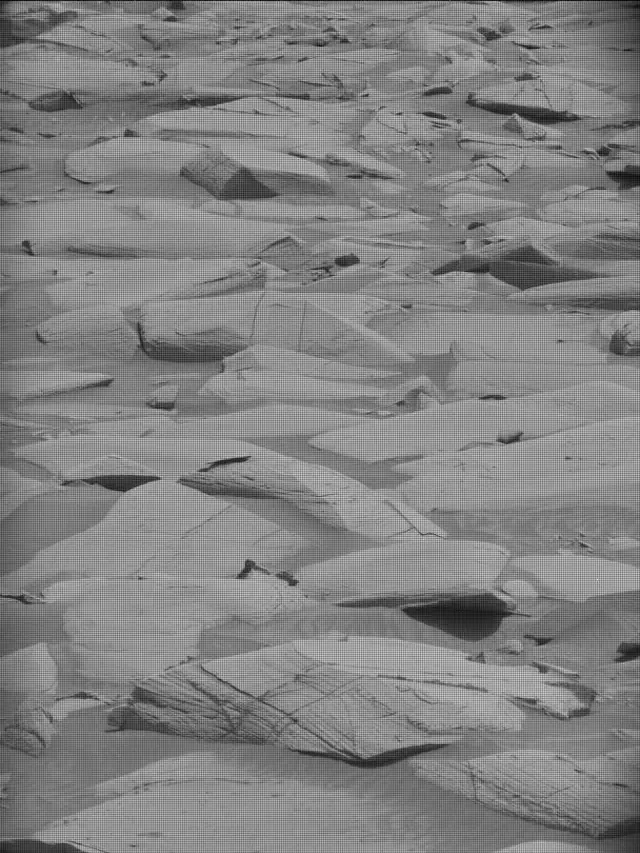 Sol 4148: Mast Camera (Mastcam)