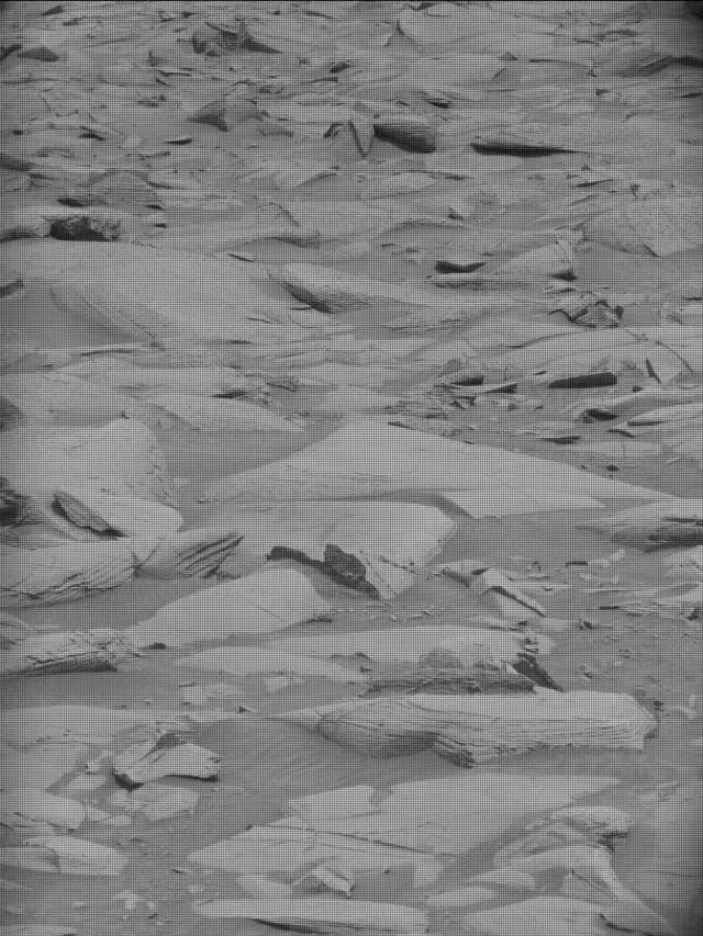 Sol 4148: Mast Camera (Mastcam)