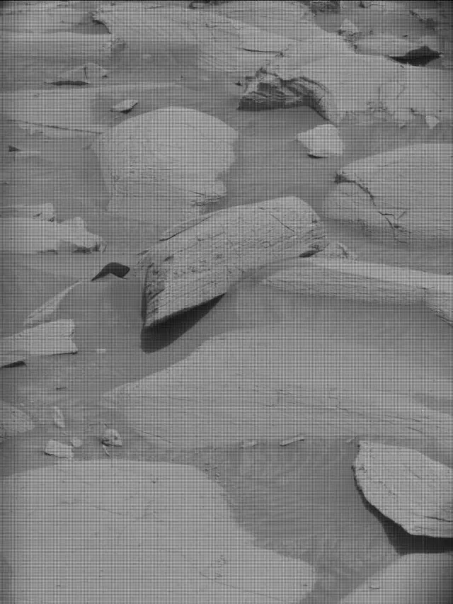 Sol 4148: Mast Camera (Mastcam)