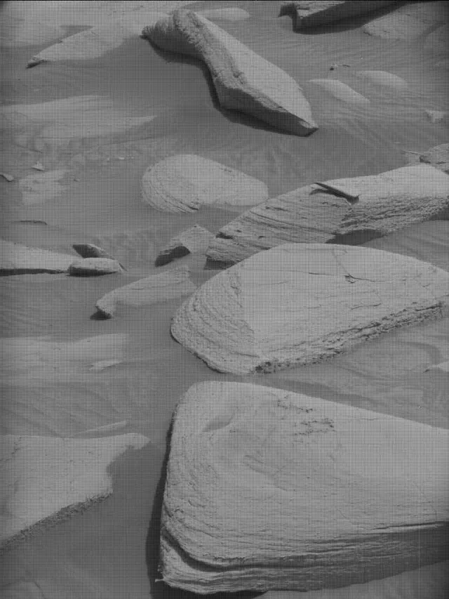 Sol 4148: Mast Camera (Mastcam)