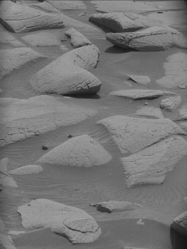 Sol 4148: Mast Camera (Mastcam)