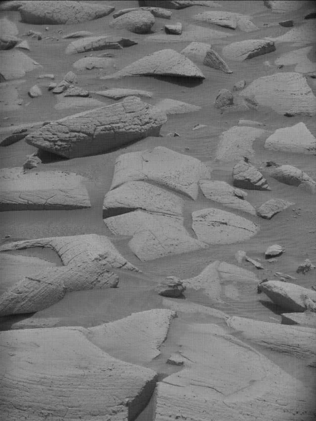 Sol 4148: Mast Camera (Mastcam)