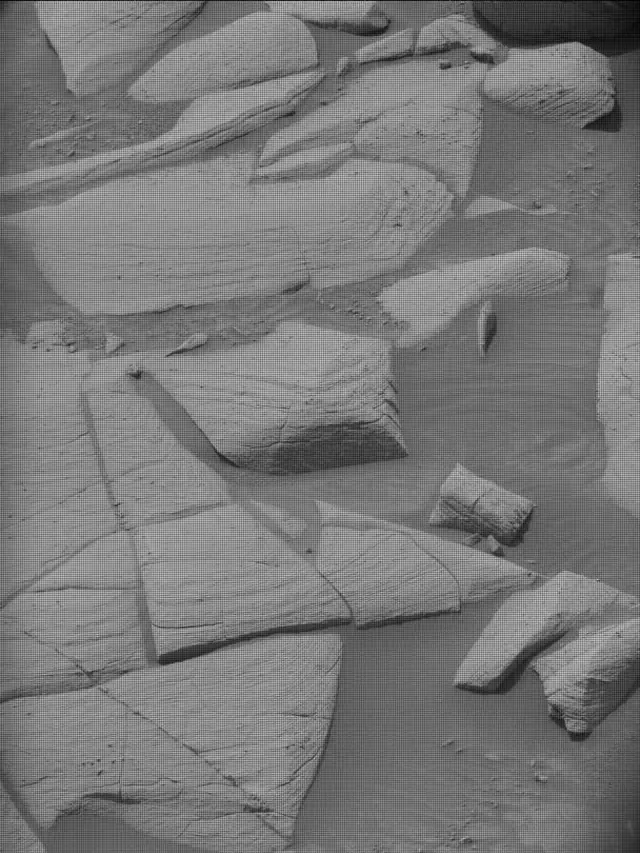 Sol 4148: Mast Camera (Mastcam)