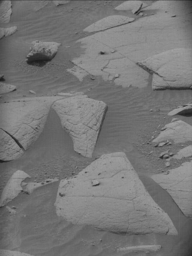 Sol 4148: Mast Camera (Mastcam)