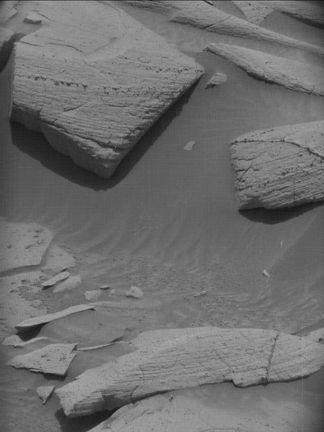 Sol 4148: Mast Camera (Mastcam)