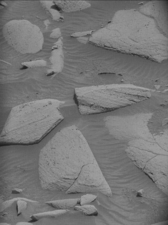 Sol 4148: Mast Camera (Mastcam)
