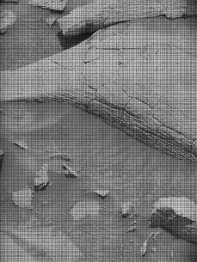 Sol 4148: Mast Camera (Mastcam)