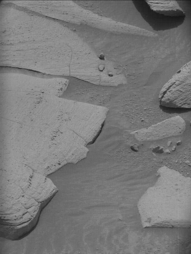 Sol 4148: Mast Camera (Mastcam)