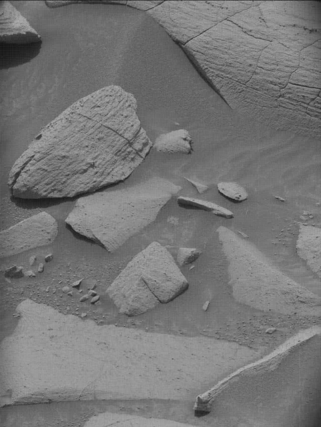 Sol 4148: Mast Camera (Mastcam)