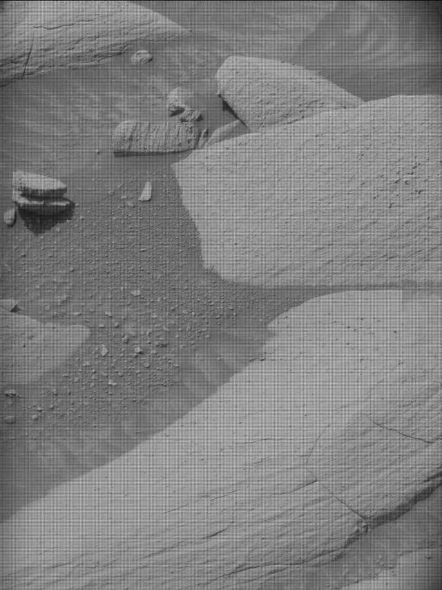 Sol 4148: Mast Camera (Mastcam)