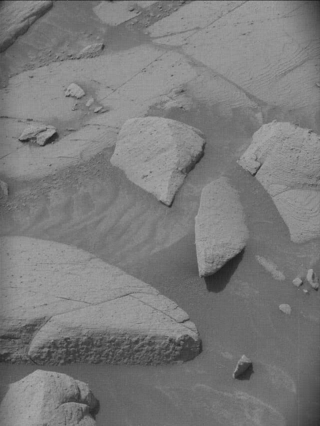 Sol 4148: Mast Camera (Mastcam)