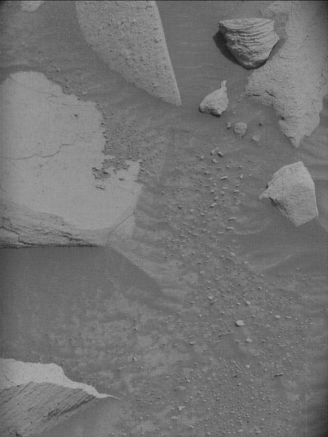 Sol 4148: Mast Camera (Mastcam)