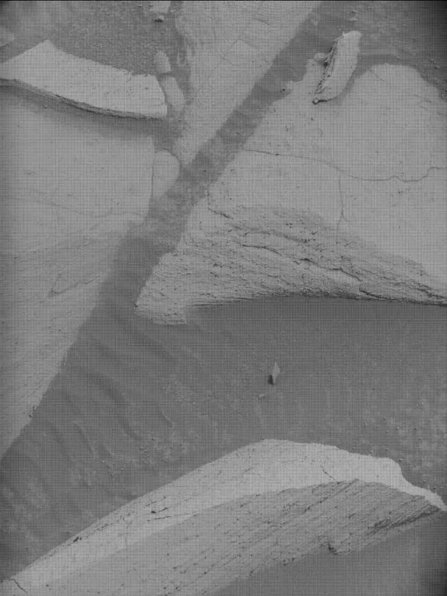 Sol 4148: Mast Camera (Mastcam)