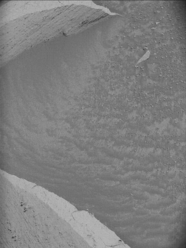 Sol 4148: Mast Camera (Mastcam)