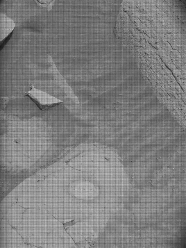 Sol 4148: Mast Camera (Mastcam)