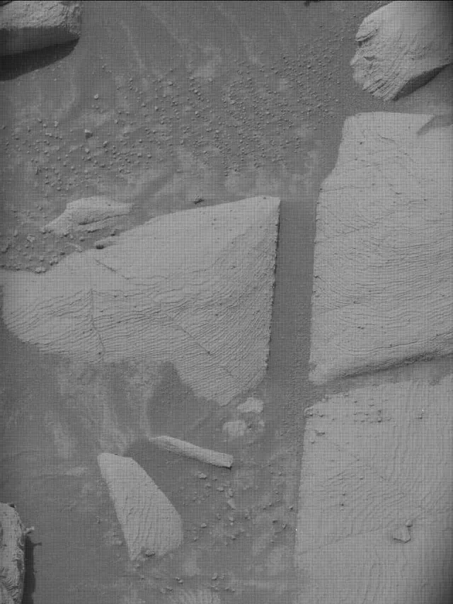Sol 4148: Mast Camera (Mastcam)