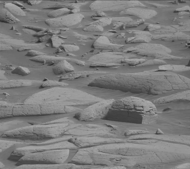 Sol 4148: Mast Camera (Mastcam)