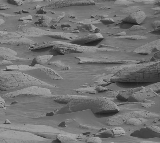 Sol 4148: Mast Camera (Mastcam)
