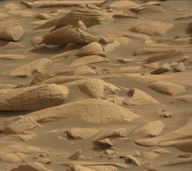 Sol 4148: Mast Camera (Mastcam)