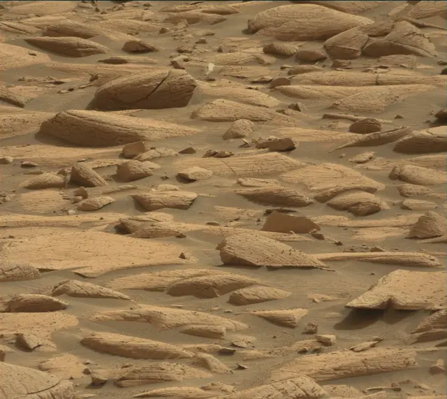 Sol 4148: Mast Camera (Mastcam)