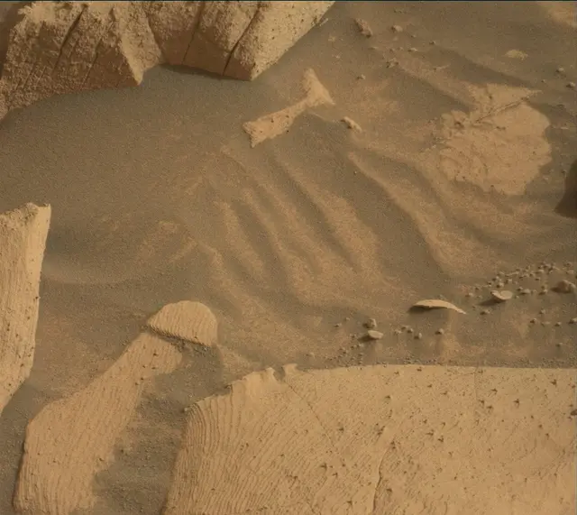 Sol 4148: Mast Camera (Mastcam)