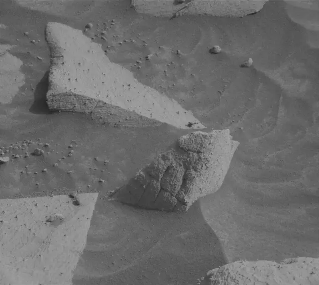 Sol 4148: Mast Camera (Mastcam)