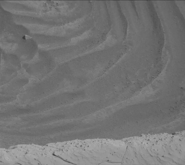 Sol 4148: Mast Camera (Mastcam)