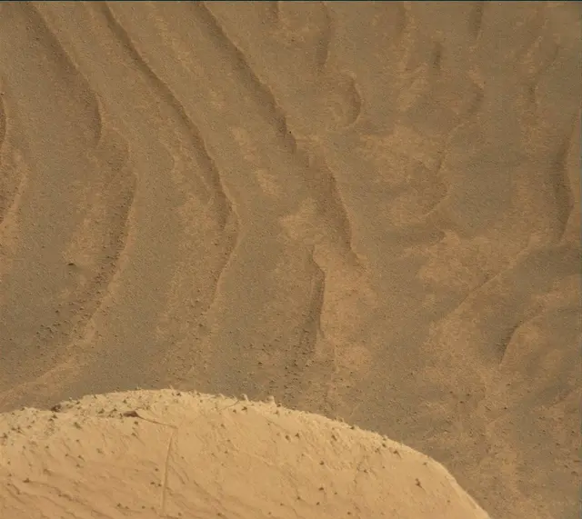 Sol 4148: Mast Camera (Mastcam)