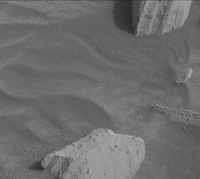 Sol 4148: Mast Camera (Mastcam)
