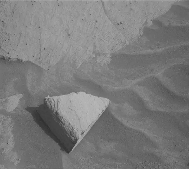 Sol 4148: Mast Camera (Mastcam)