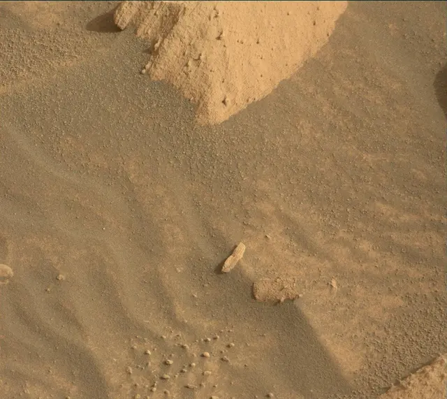 Sol 4148: Mast Camera (Mastcam)