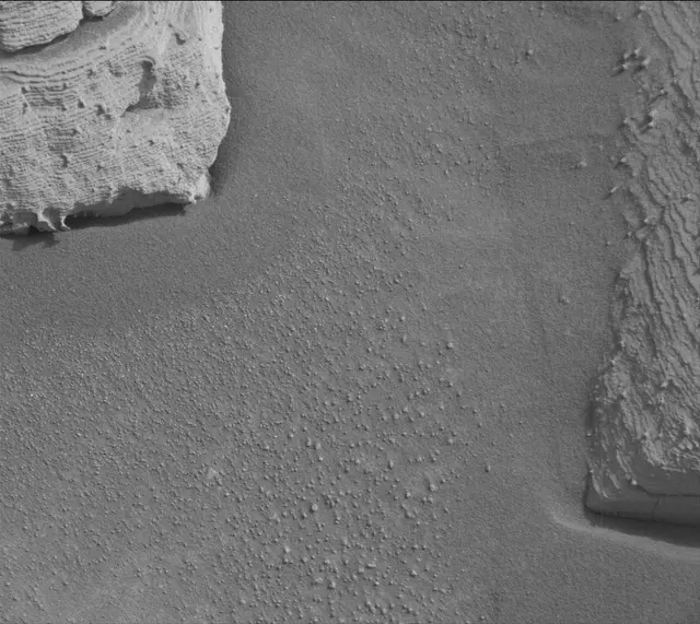 Sol 4148: Mast Camera (Mastcam)