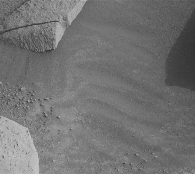 Sol 4148: Mast Camera (Mastcam)