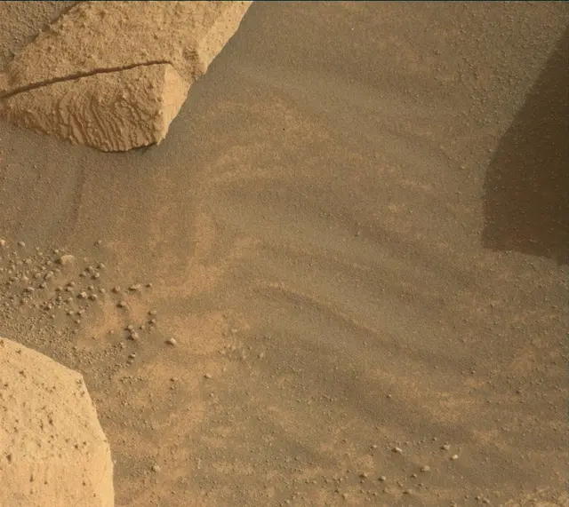 Sol 4148: Mast Camera (Mastcam)