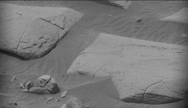 Sol 4151: Mast Camera (Mastcam)