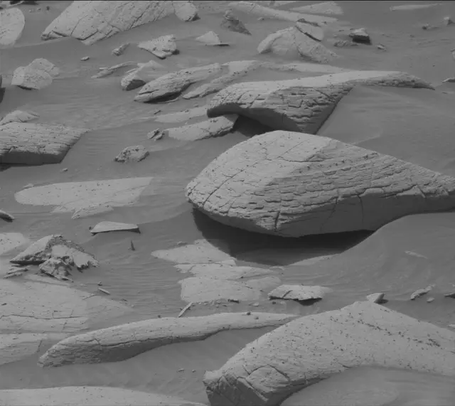 Sol 4151: Mast Camera (Mastcam)