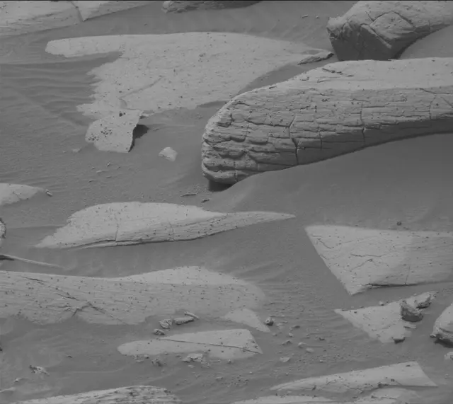 Sol 4151: Mast Camera (Mastcam)